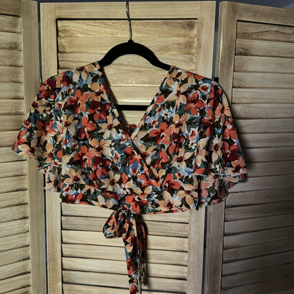 Flower crop top